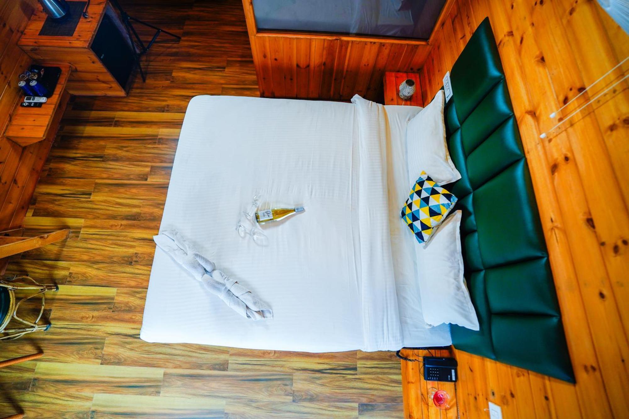Bayview Cottage Pool 안주나 외부 사진